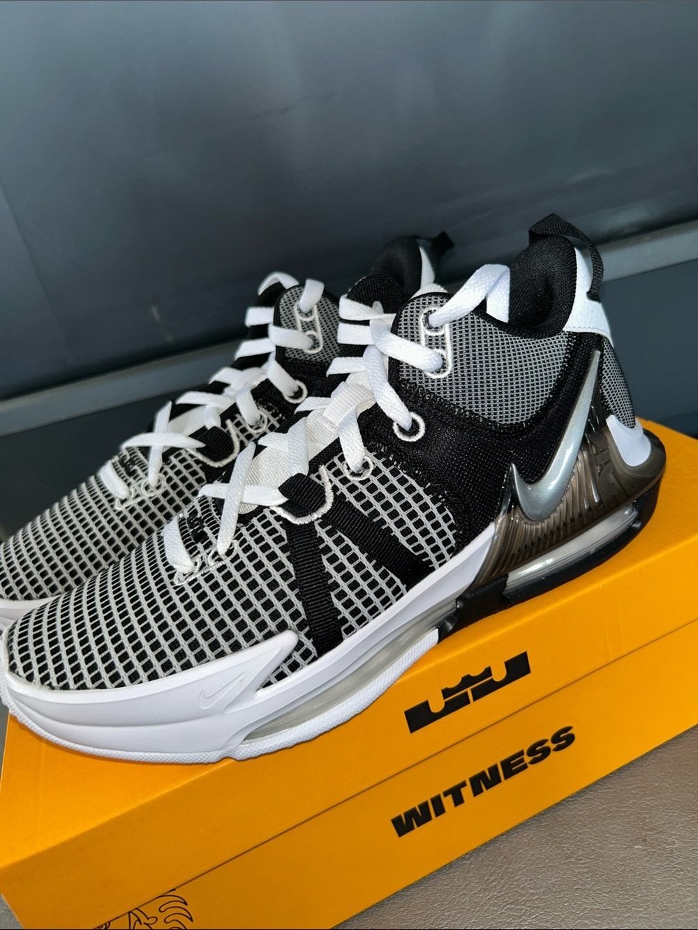 Nike LeBron Witness Sneakers - Black, White & Silver